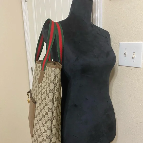 EUC Extremely Rare Vintage Large GUCCI GG Monogram Tote With Red & Green Straps